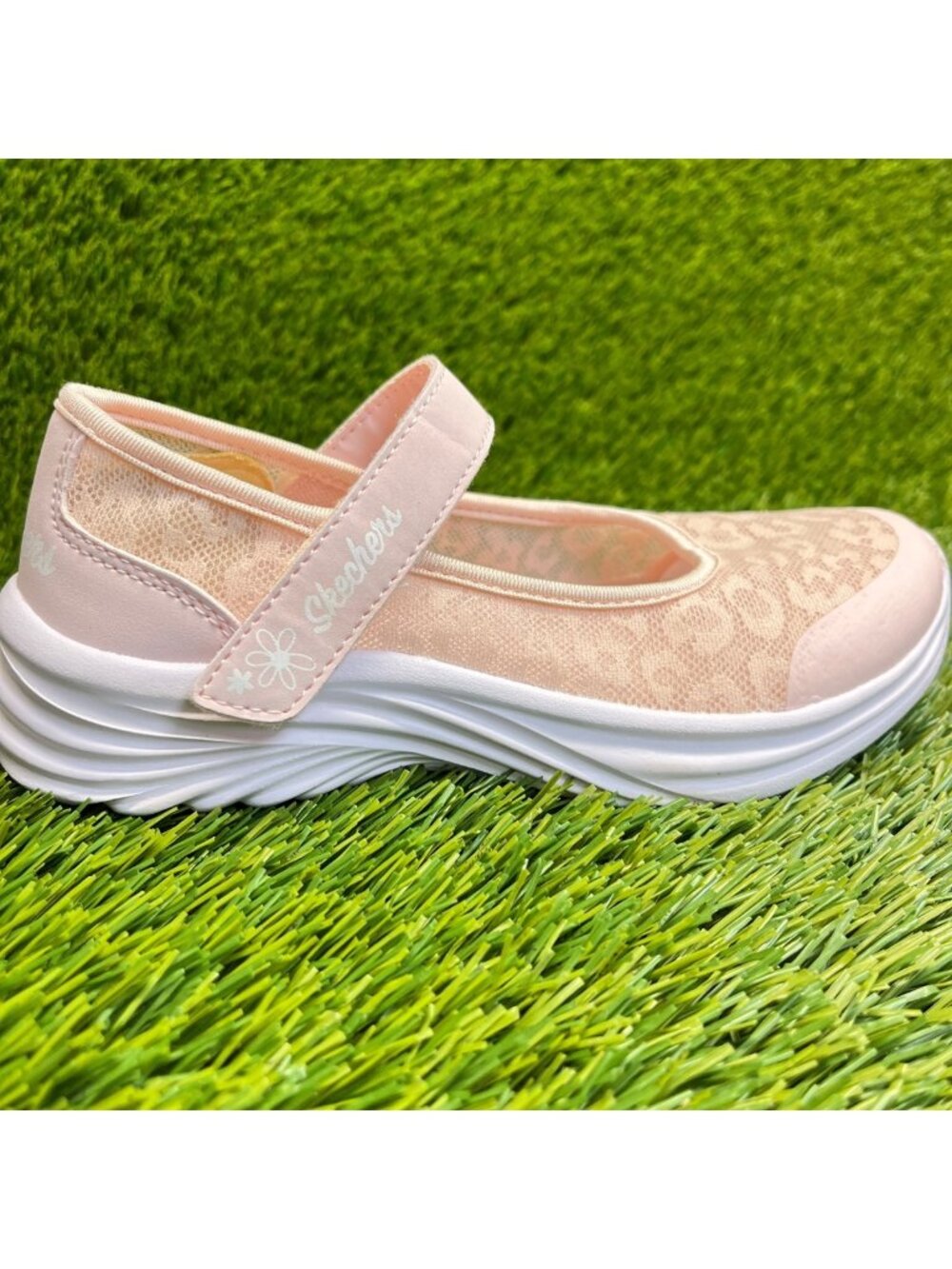 Skechers Dreamy Dancer Girls Size 13.5C Pink Casual Slip-On Mary Jane Flat Shoes